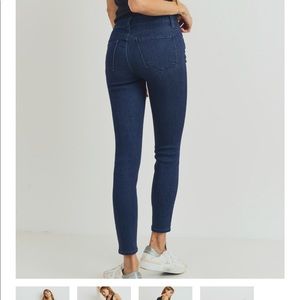 Just Black “The Essential High-rise Skinny”